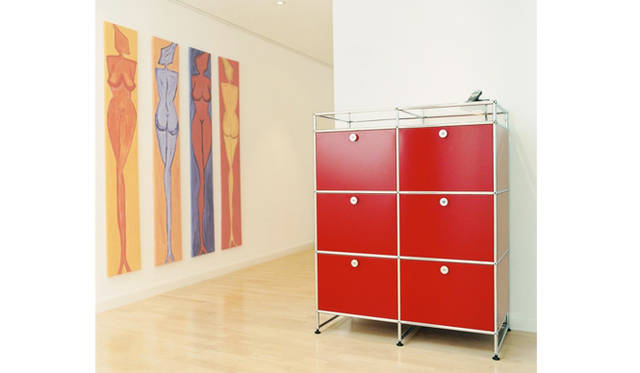 キャビネット　ルビーレッド