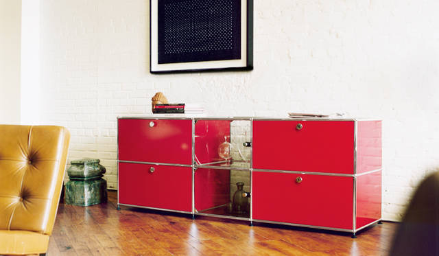 サイドボード　ルビーレッド