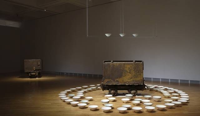 <strong>ART｜北海道の歩みをアートで振り返る『札幌国際芸術祭2014』</strong><br />宮永愛子 そらみみみそら（mine・札幌） 2014年　提供：創造都市さっぽろ・国際芸術祭実行委員会 photo:Keizo Kioku