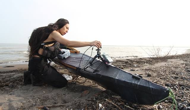 <strong>ART｜北海道の歩みをアートで振り返る『札幌国際芸術祭2014』</strong><br />山川冬樹「リバー・ラン・プラクティス：石狩湾から札幌駅前通地下歩行空間へ遡上する」2014年提供：創造都市さっぽろ・国際芸術祭実行委員会photo：YOSHISATO KOMAKI