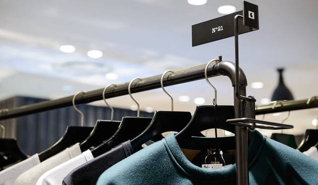 <strong>4階 「インターナショナルクリエーターズ」がリニューアルオープン</strong><br />ガラージュ D.エディット「N°21（ヌメロ ヴェントゥーノ）」