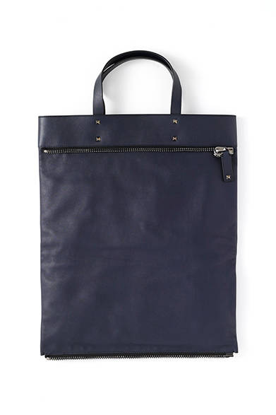 バッグ23万5440円（ヴァレンティノ ガラヴァーニ）