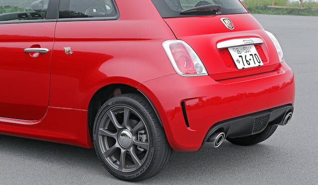 <strong>Abarth 500｜アバルト 500（5段MT）</strong><Br / >