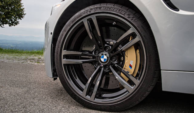 <strong>BMW M4 Convertible｜ビー・エム・ダブリュー M4 カブリオレ</strong>