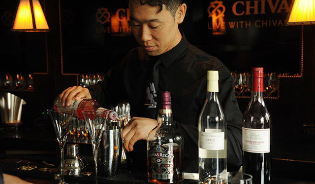 ザ・ペニンシュラ東京「Peterバー」のシニアバーテンダー、中村充宏氏