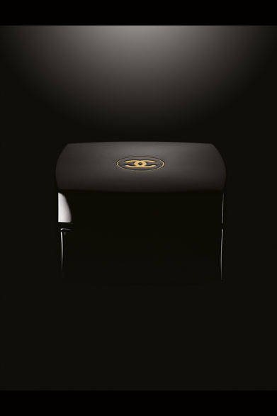 <strong>CHANEL｜シャネル</strong>　「ココ ヌワール ボディクリーム」 [150g] 1万2960円　※8月22日より発売中　© CHANEL