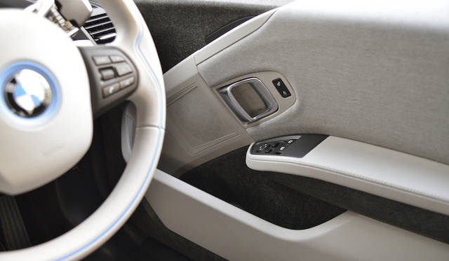 <strong>BMW i3｜ビー・エム・ダブリュー i3</strong>