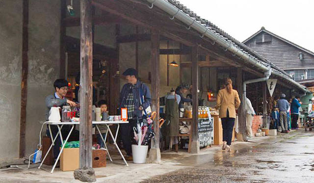 <strong>thought EXHIBITION AND MARKET 2014 2nd</strong>　今春開催された第1回の様子