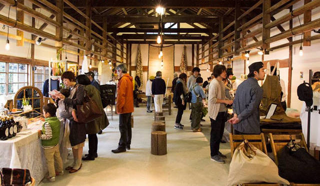 <strong>thought EXHIBITION AND MARKET 2014 2nd</strong>　今春開催された第1回の様子