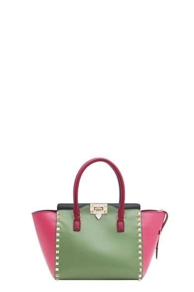 <strong>VALENTINO GARAVANI｜伊勢丹新宿店にてポップアップストア開催</strong><br />SMALL DOUBLE HANDLE BAG　21万2000円(税抜）