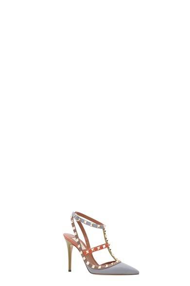 <strong>VALENTINO GARAVANI｜伊勢丹新宿店にてポップアップストア開催</strong><br />パンプス　11万3000（税抜）