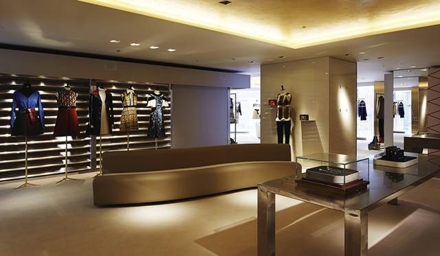 <strong>LOUIS VUITTON｜「SERIES 1 – THAT WAS THEN, THIS IS NOW」エキシビション</strong>　The Collection ©LOUIS VUITTON / Shoichi Kajino