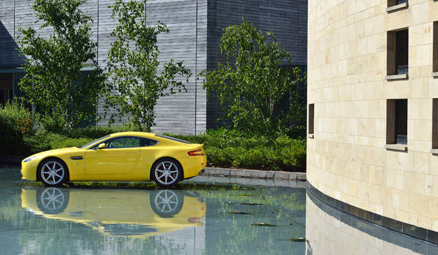 ゲイドンのアストンマーティン本社