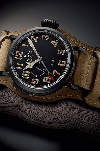 自動巻き、チタン/DLCケース、ケースサイズ直径48mm、10気圧防水、83万円（税抜）<br /><br />LVMHウォッチ・ジュエリー ジャパン ゼニス<br />Tel. 03-5524-6420