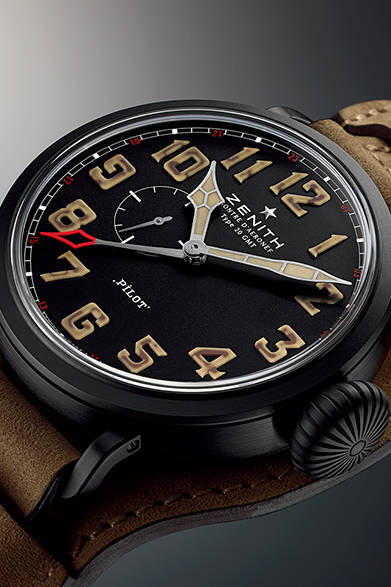 自動巻き、チタン/DLCケース、ケースサイズ直径48mm、10気圧防水、83万円（税抜）<br /><br />LVMHウォッチ・ジュエリー ジャパン ゼニス<br />Tel. 03-5524-6420