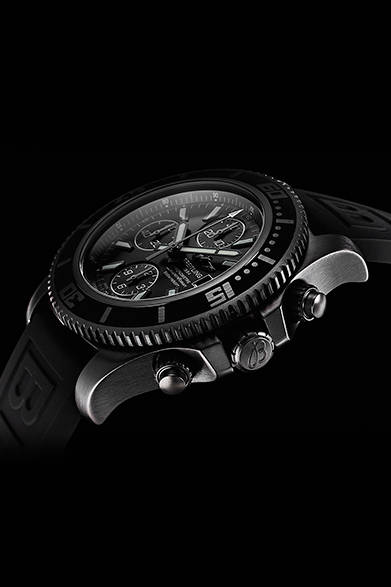 自動巻き、SSケース、ケースサイズ直径44mm 、500m防水、75万円（税抜）<br /><br />ブライトリング・ジャパン<br />Tel. 03-3436-0011