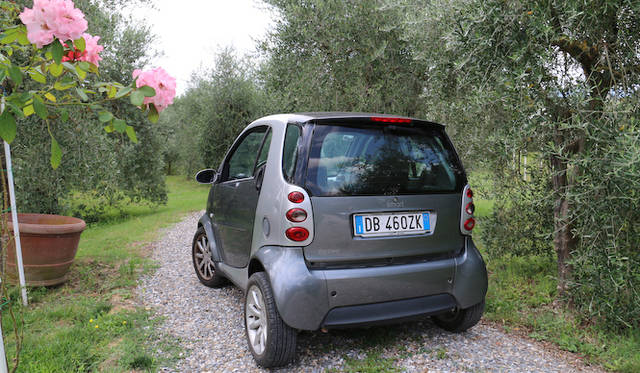 <strong>あなたのクルマ 見せてください 第10回　特別欧州篇 ファブリツィオ・カスプリーニ氏×プジョー407SW</strong>