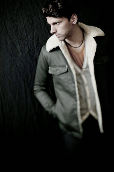 ミリタリーシャツボアジャケット3万1320円、ほか参考商品