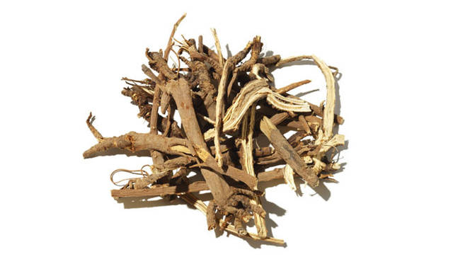 <strong>PLANTOLOGY｜プラントロジー</strong>　<strong>「INNER PEACE（インナーピース）」</strong><br>「柴胡（サイコ）」　鎮痛、解熱作用がある。また、自律神経のバランスを整え、ストレスを緩和し緊張を解きほぐす効果もあり