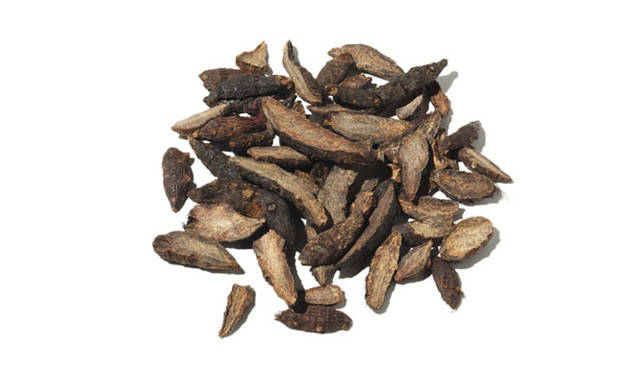 <strong>PLANTOLOGY｜プラントロジー</strong>　<strong>「INNER PEACE（インナーピース）」</strong><br>「香附子（コウブシ）」　主に過剰なストレスを原因とする生理不順や生理痛に対して生理を正常に戻し、生理痛を緩和する作用がある。「気」と「血」の巡りをよくするといわれる生薬