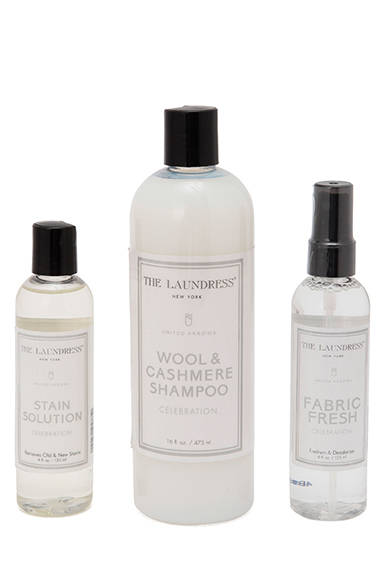 THE LAUDRESS Fabric Care （左より）Stain Solution 1728円、Wool/Cashmere Shampoo 3240円、Fabric Fresh 1836円