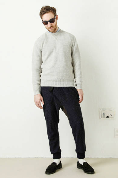 cotton linen wool waffle pullover 1万9440円、wool sweat pants 1万9440円