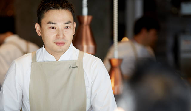 「料理人は火入れの加減を調節できますが、食材自体の力はどうにもなりません。きちんと必要な処置がなされた食材を時期を見極めて使っていきたいですね」と話す小林シェフ