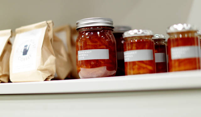 「MARGARET HOWELL SHOP&CAFE 二子玉川」　