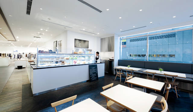 「MARGARET HOWELL SHOP&CAFE 二子玉川」　