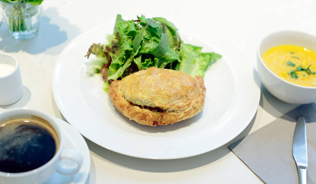 「MARGARET HOWELL SHOP&CAFE 二子玉川」　