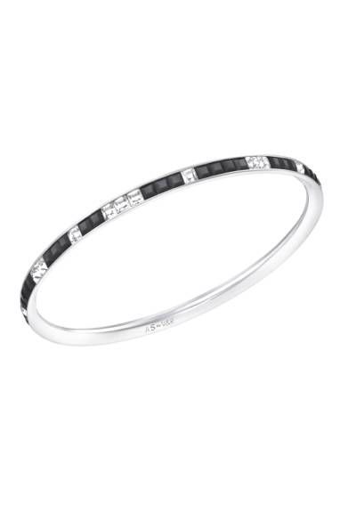 フローズン クリスタルズ：プレタポルテ コレクション<br />価格｜1万5800円～3万7200円<br />発売店舗｜全国のスワロフスキー・ストア40店舗で取り扱い<br />全17型発売中