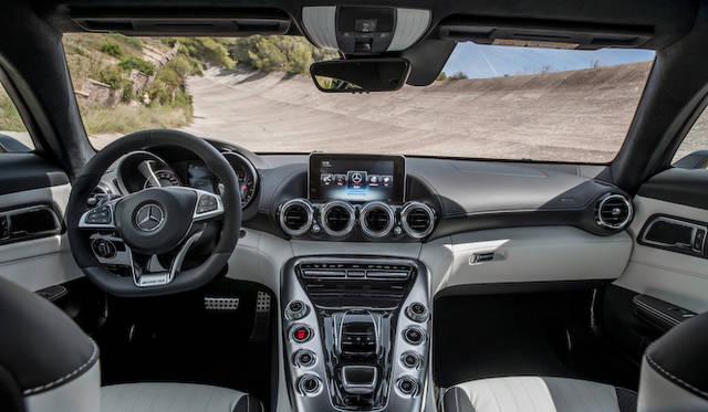 mercedes_amg_gt_041