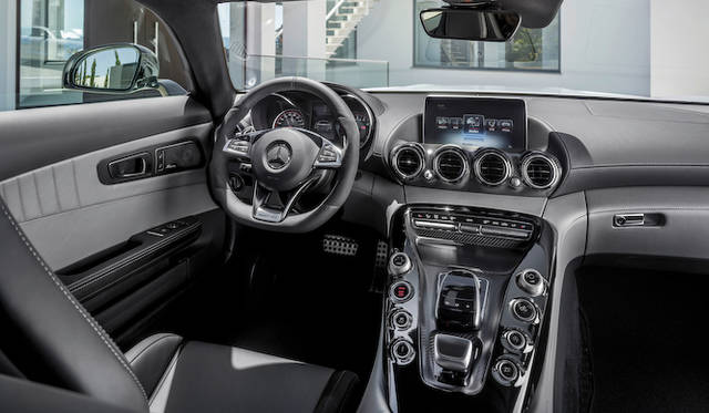 mercedes_amg_gt_042