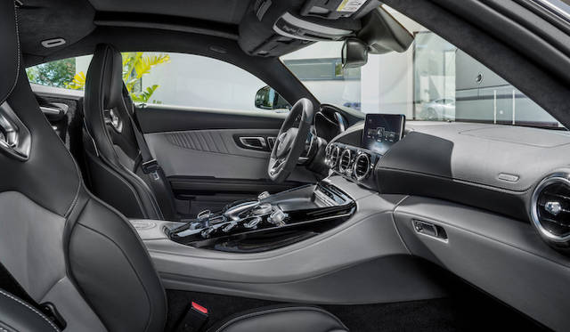 mercedes_amg_gt_043