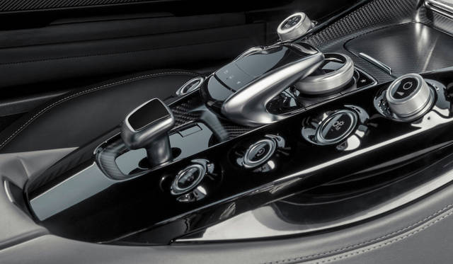 mercedes_amg_gt_058