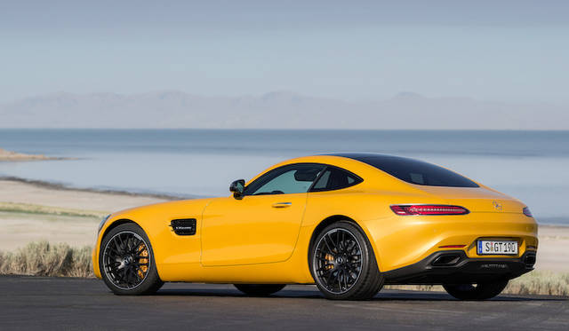 mercedes_amg_gt_080 写真のモデルは外装にナイトパッケージを適用