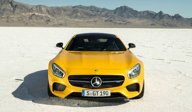mercedes_amg_gt_094 写真のモデルは外装にナイトパッケージを適用