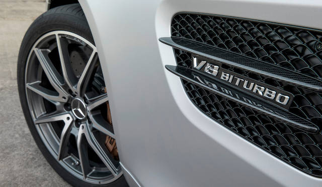 mercedes_amg_gt_132