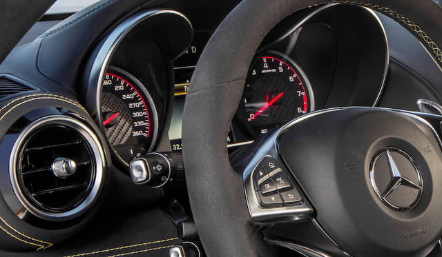 mercedes_amg_gt_136