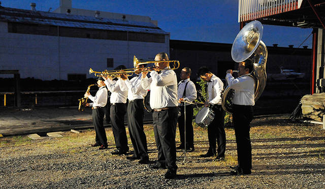 最初に到着したのは、屋外のアペタイザー会場