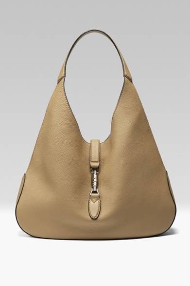 <strong>GUCCI｜ケイト・モス主演のショートフィルム「The Jackie」を公開</strong><br />ホーボーバッグ　[W43×H31×D6]<br />カーフ　35万1000円(税抜)