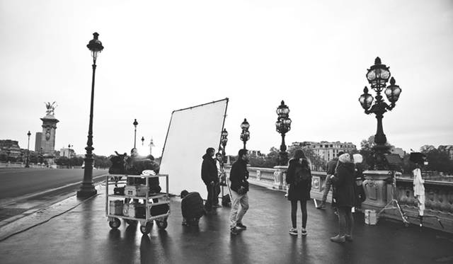 <strong>GIORGIO ARMANI｜「Films of City Frames」トロント国際映画祭にてワールドプレミア開催</strong>　撮影風景（パリ）　