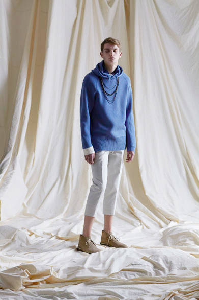 knit no.295　4万7520円、pants no.280　4万1040円、belt no.276　1万2960円