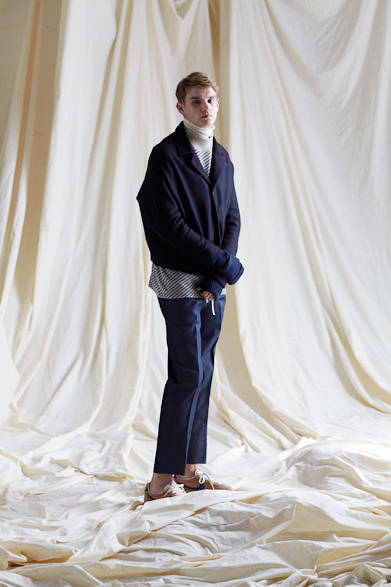 blouson no.289　4万5360円、knit no.274　1万8360円、cut no.270　1万1880円、pants no.277　2万1384円、belt no.276　1万2960円