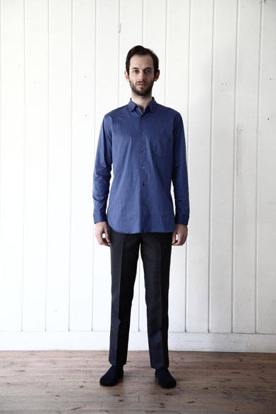 カットソーシャツ 2万9160円、パンツ2万9700円