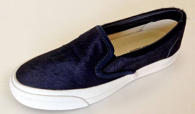 <strong>FUTURE INN｜フューチャーイン</strong>　オリジナルスニーカーブランド「92nd Street shoe makers（ナインティセカンドストリート シューメーカーズ）」　92nd-14F-0002 PONY 1万9980円