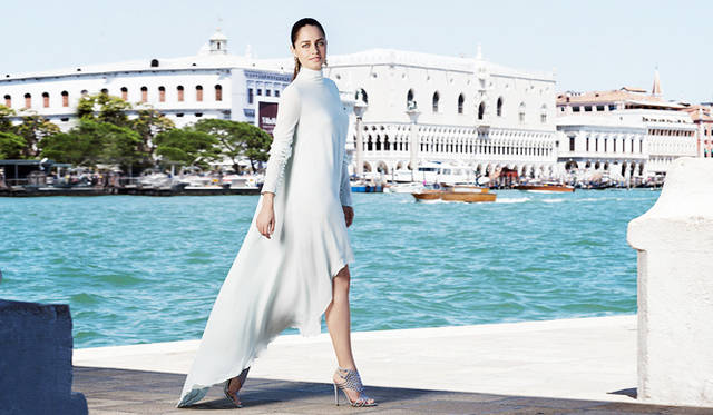 アンバサダーを務める女優マティルデ・ジョリ（Matilde Gioli）。<br />撮影：Julian Hargreaves