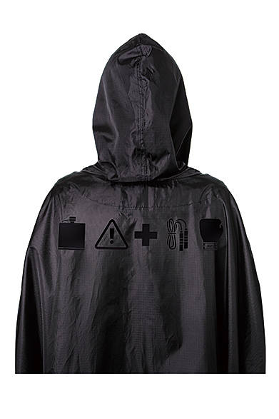 Poncho1万5000円（税抜）