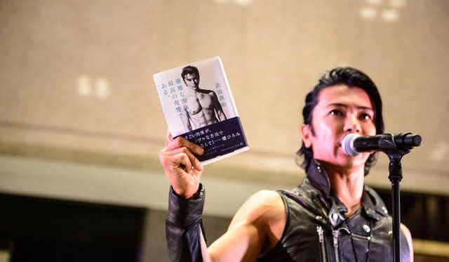 <strong> HANKYU MEN’S TOKYO｜阪急メンズ東京　</strong>「AUTUMN NIGHT」にて武田真治スペシャルライブ＆トークショー開催　