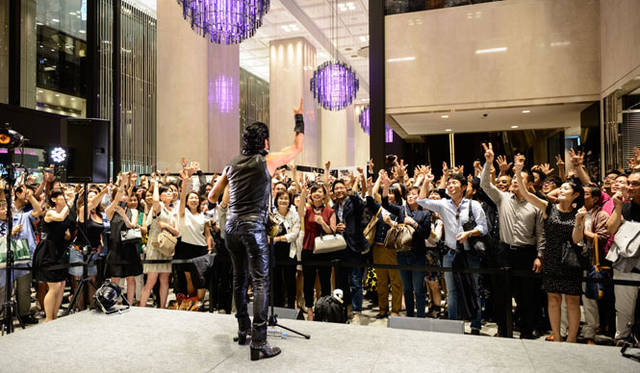 <strong> HANKYU MEN’S TOKYO｜阪急メンズ東京　</strong>「AUTUMN NIGHT」にて武田真治スペシャルライブ＆トークショー開催